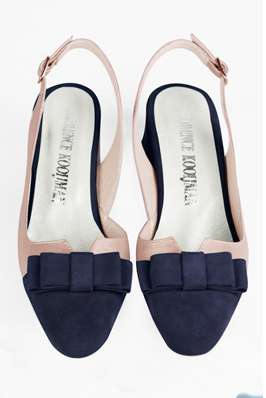 Navy blue and powder pink women's open back shoes, with a knot. Round toe. Low flare heels. Top view - Florence KOOIJMAN